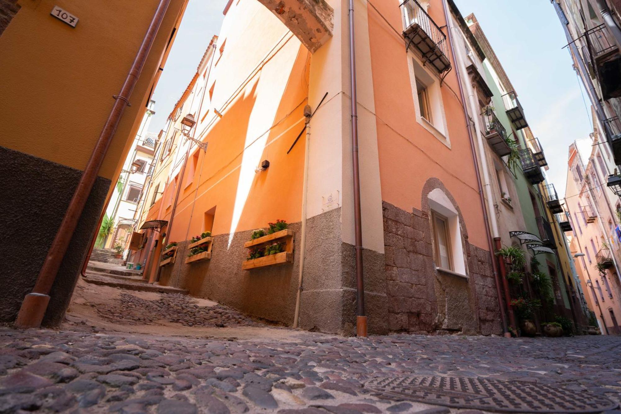 Hotel Casa Mirto Bosa Exterior foto